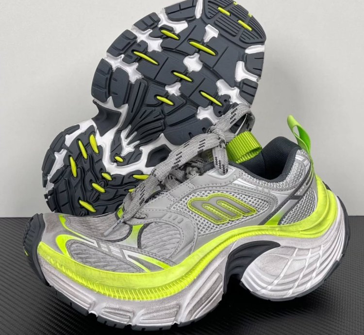 Balenciaga 10xl Low-top Sneakers whitegreyyellow