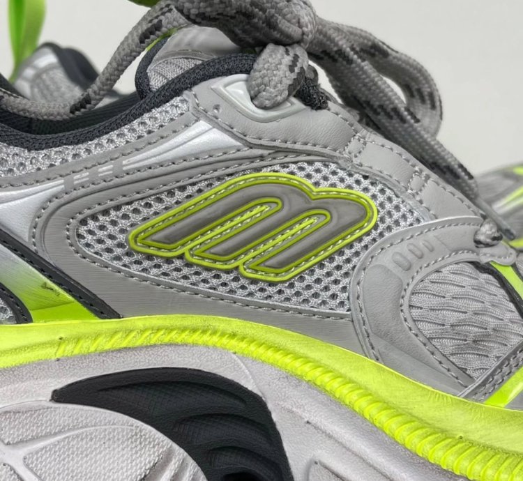 Balenciaga 10xl Low-top Sneakers whitegreyyellow