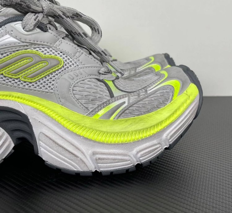 Balenciaga 10xl Low-top Sneakers whitegreyyellow