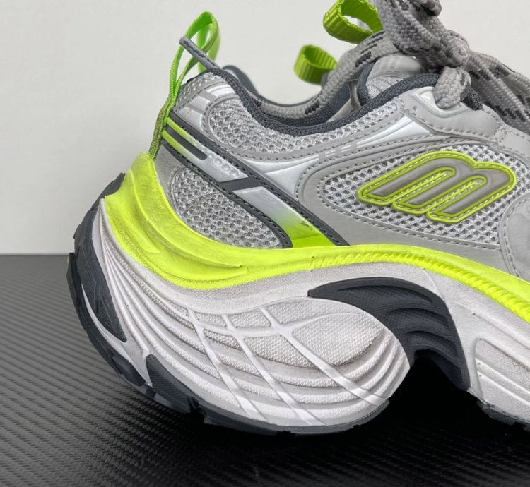 Balenciaga 10xl Low-top Sneakers whitegreyyellow