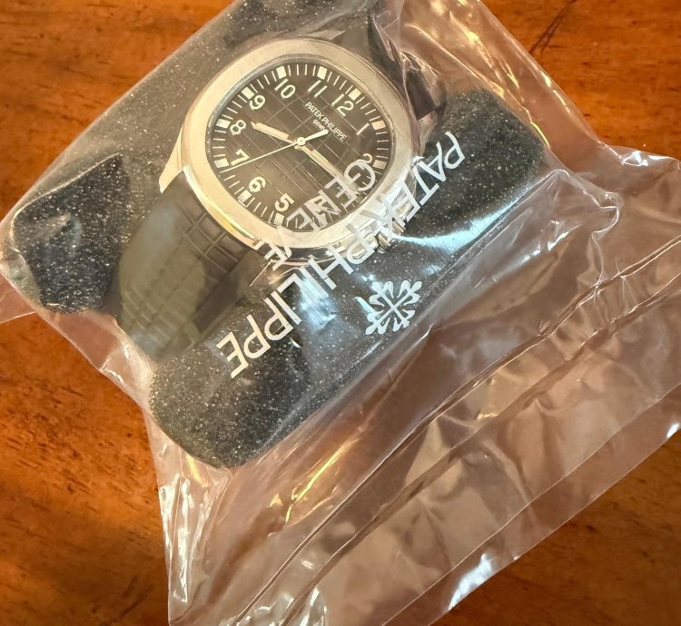 Patek Philippe Aquanaut 2009 Jumbo Aquanaut 5167a-001 With Pp Service Extra Tropic Straps