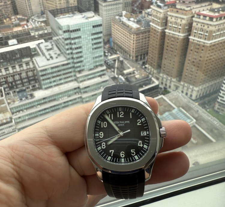 Patek Philippe Aquanaut 2019 Like-new Full Set With Bracelet