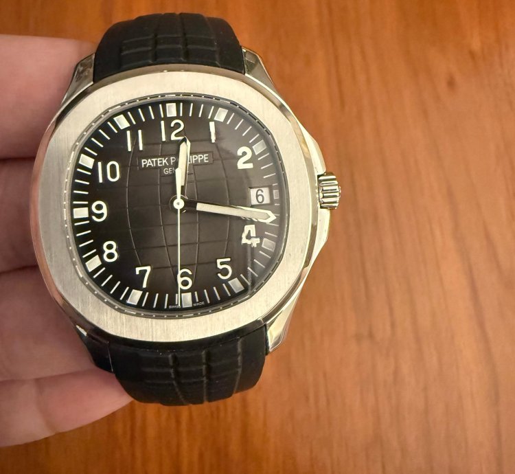 Patek Philippe Aquanaut 2019 Like-new Full Set With Bracelet
