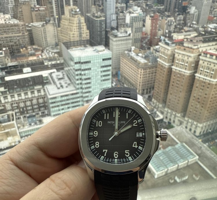 Patek Philippe Aquanaut 2019 Like-new Full Set With Bracelet
