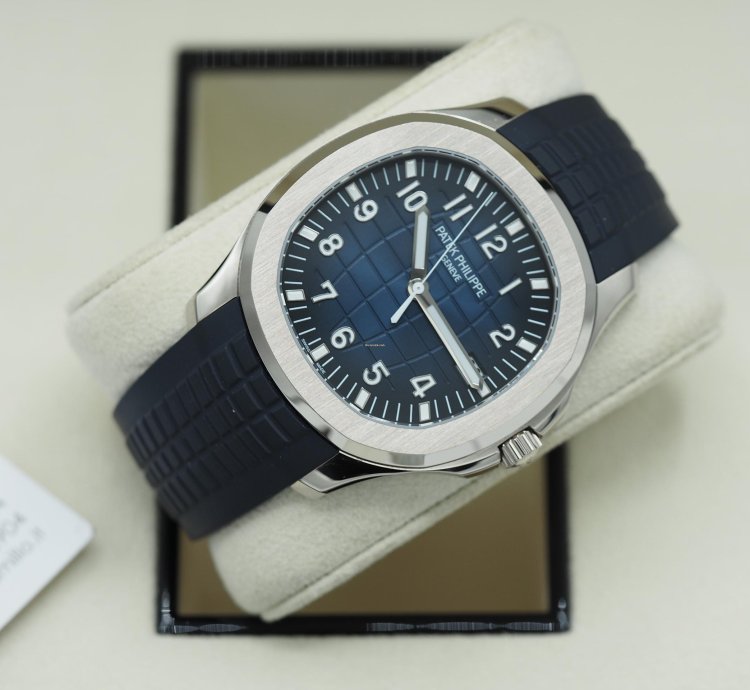 Patek Philippe Aquanaut 20th Anniversary Aquanaut Blue
