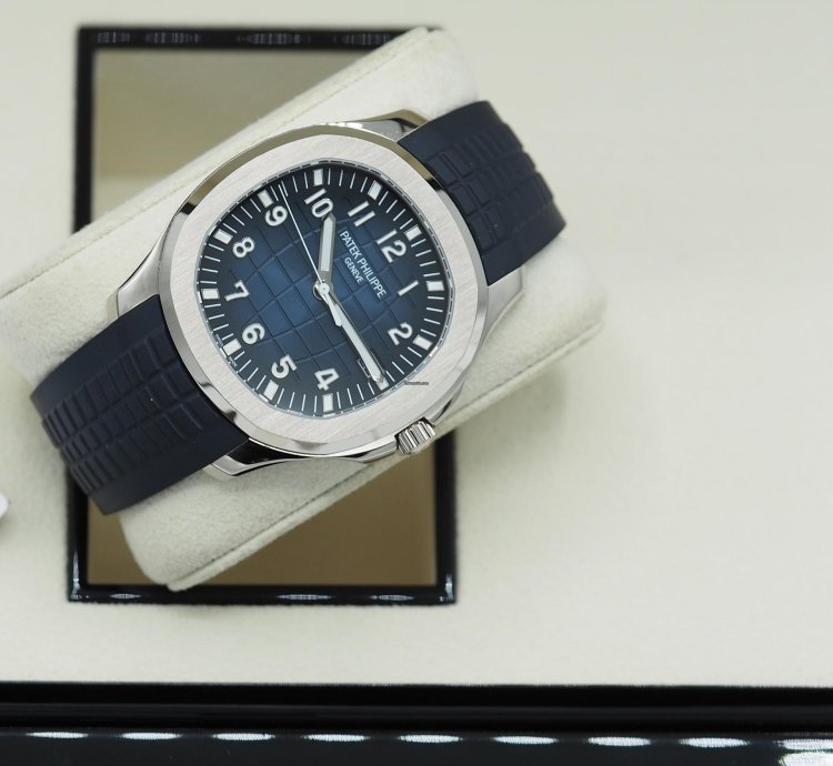 Patek Philippe Aquanaut 20th Anniversary Aquanaut Blue