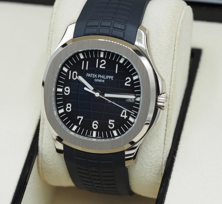 Patek Philippe Aquanaut 20th Anniversary Aquanaut Blue