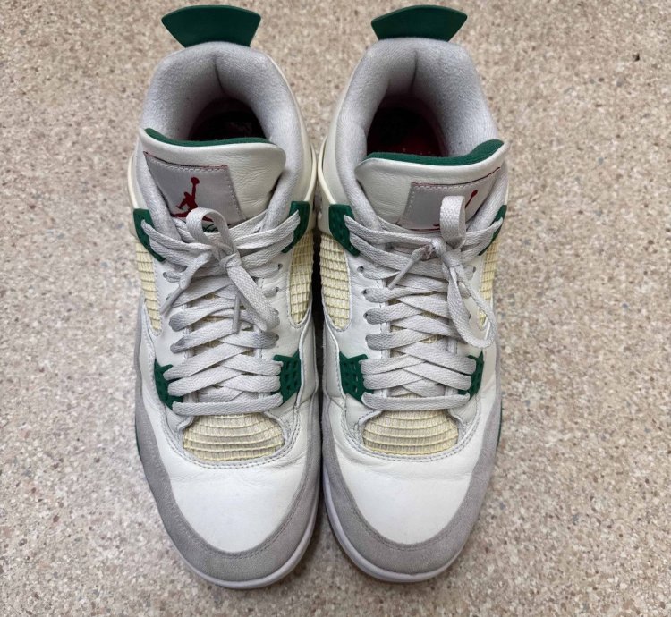 Jordan 4 Sb Pine Green