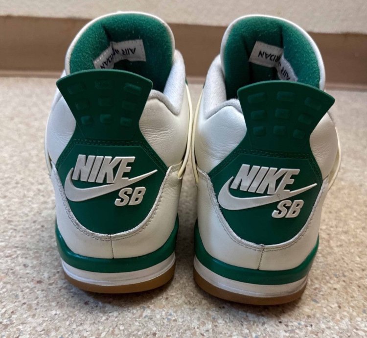 Jordan 4 Sb Pine Green
