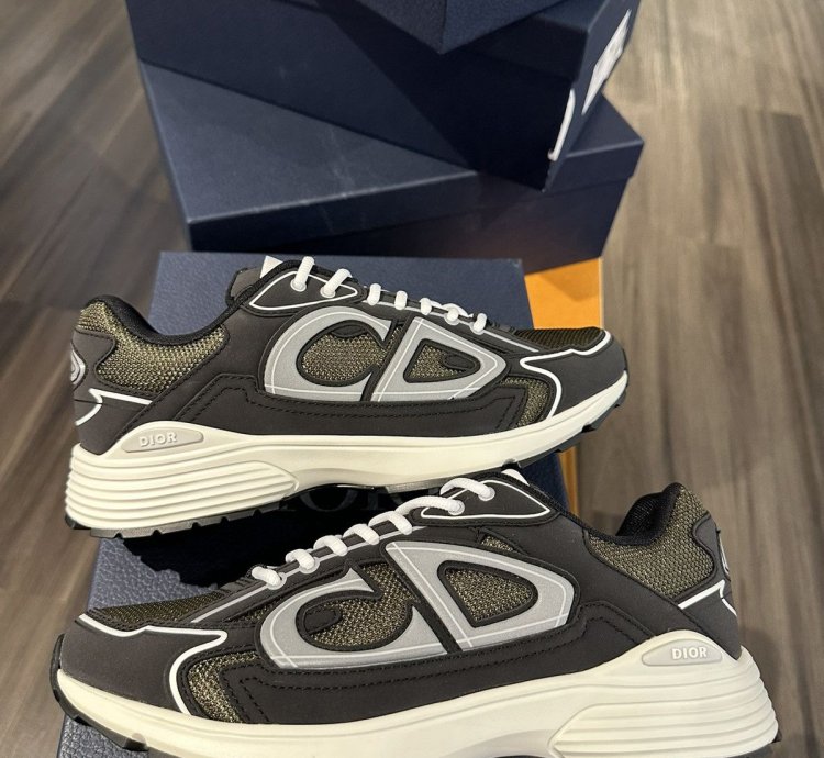 Dior B30 Black Olive 42 Fit 9 Us