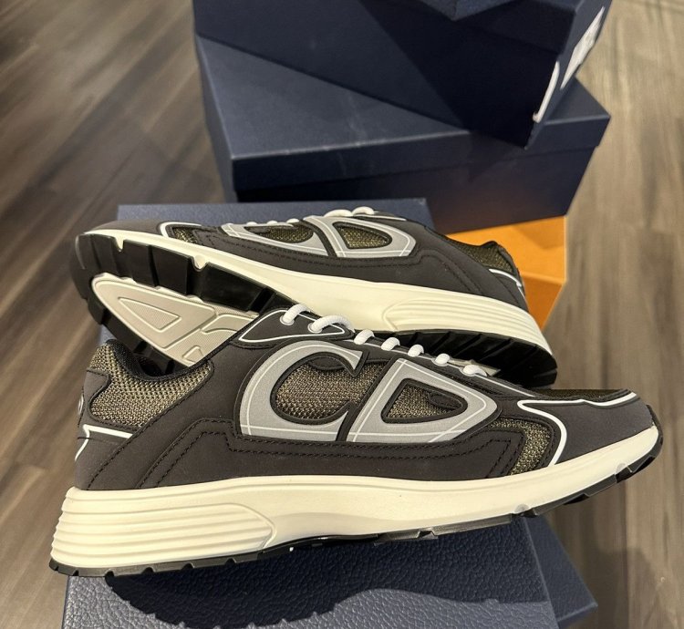 Dior B30 Black Olive 42 Fit 9 Us