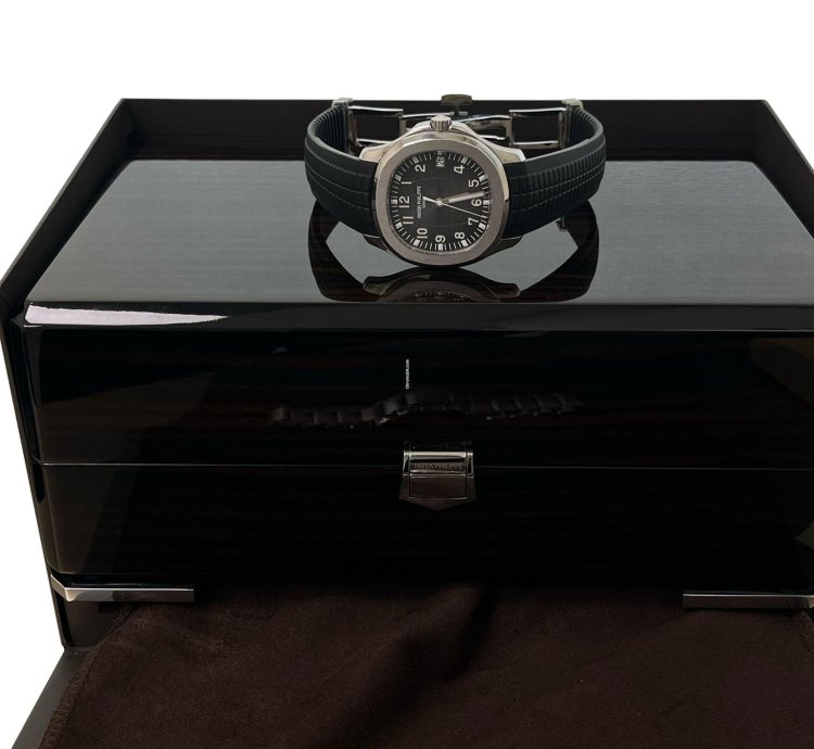 Patek Philippe Aquanaut 40mm Black Dial Rubber Steel Strap Watch 5167 1a-001