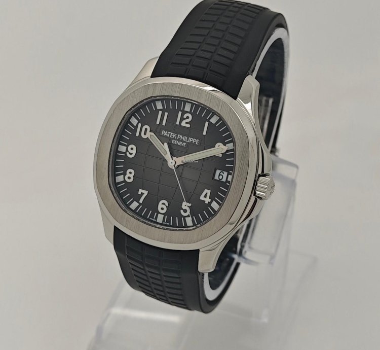 Patek Philippe Aquanaut 40mm Steel Sports Black Dial Watch Ps
