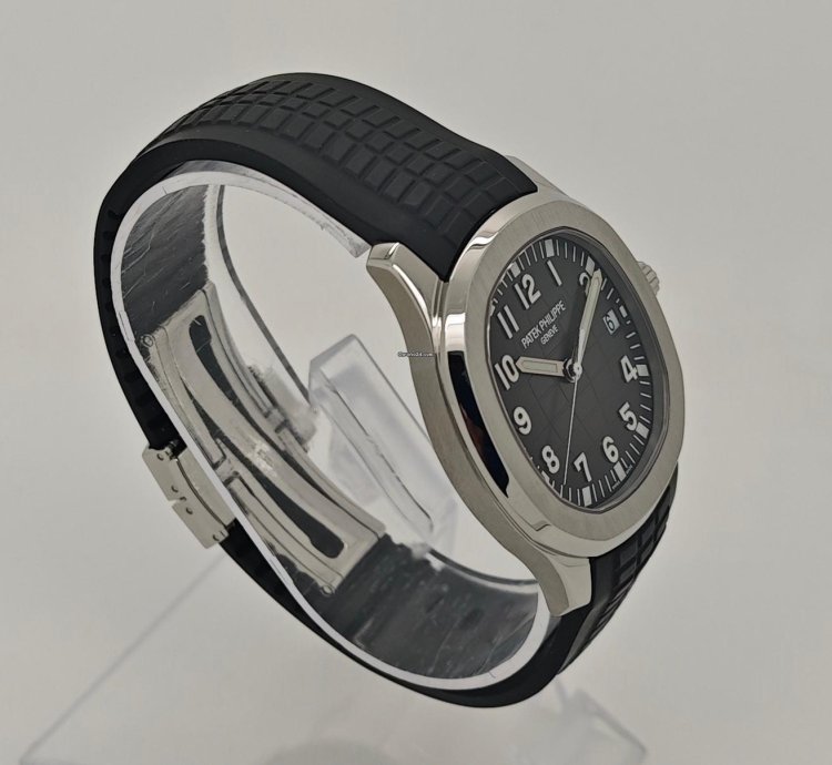 Patek Philippe Aquanaut 40mm Steel Sports Black Dial Watch Ps