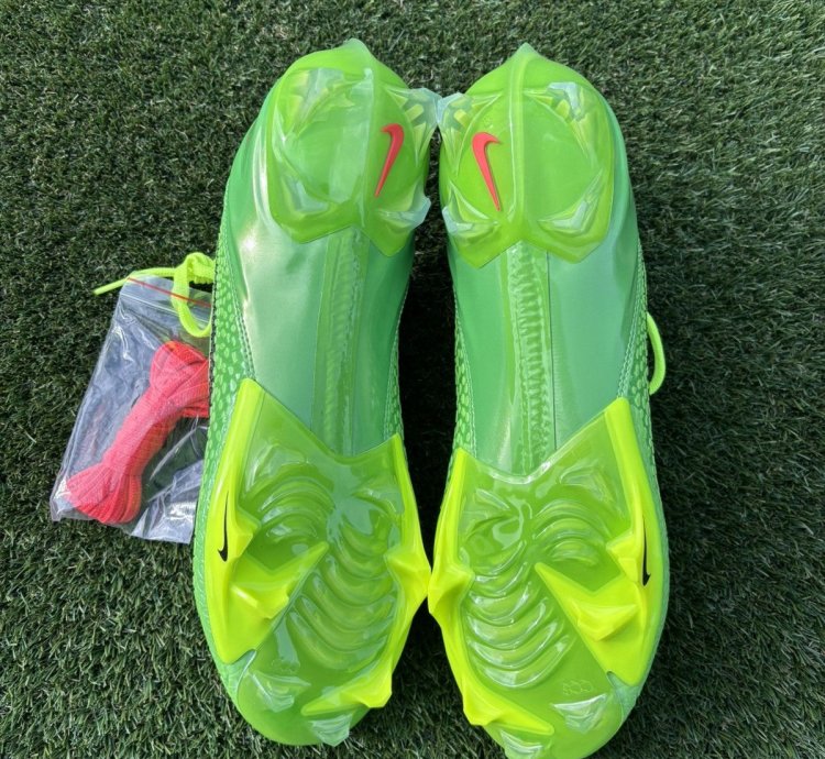 Nike Vapor Edge Kobe Grinch