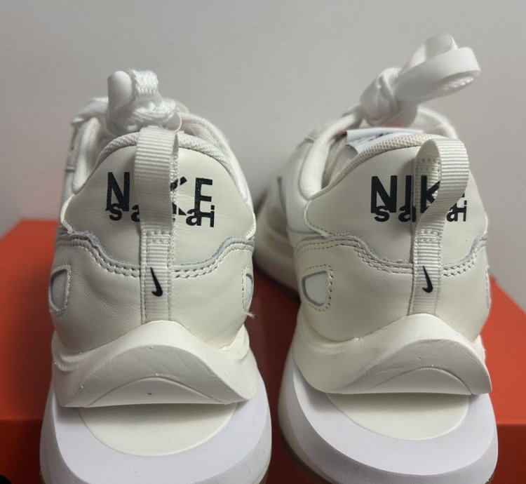 Nike Vaporwaffle Sacai Sail Gum