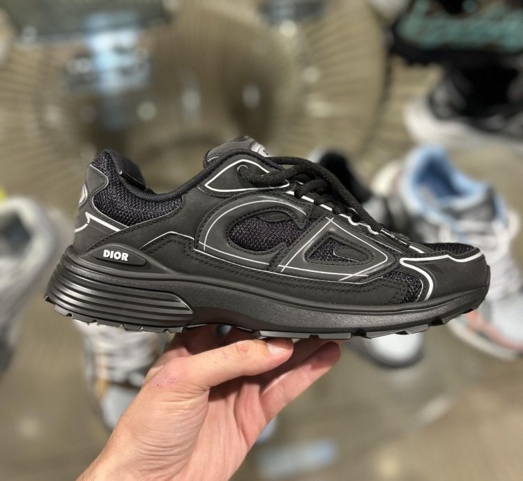 Dior B30 Triple Black Size 44