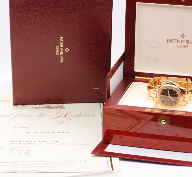 Patek Philippe Aquanaut 5066 1j