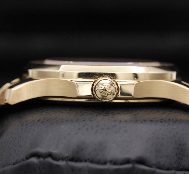 Patek Philippe Aquanaut 5066 1j