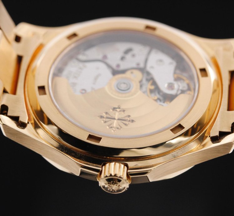 Patek Philippe Aquanaut 5066 1j