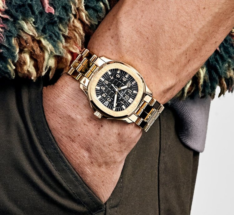 Patek Philippe Aquanaut 5066 1j Yellow Gold Black Dial