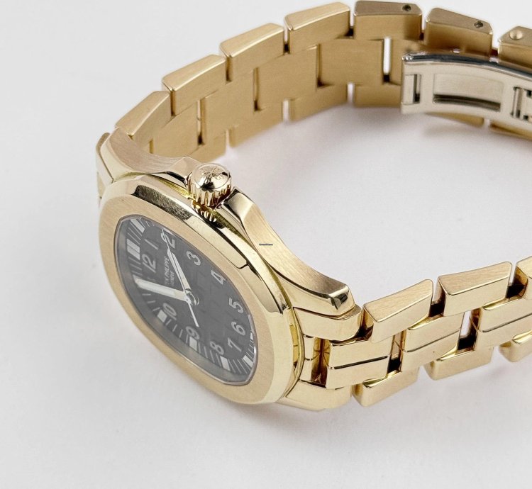 Patek Philippe Aquanaut 5066 1j Yellow Gold Black Dial