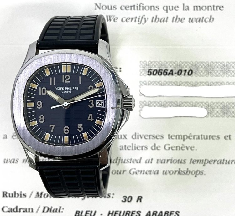 Patek Philippe Aquanaut 5066a-001 Stainless Steel Black Dial Black Rubber Strap