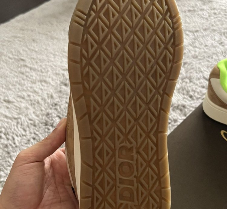 Dior B713 Cactus Jack Coffee Size 8