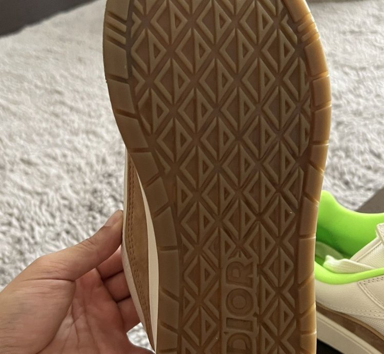 Dior B713 Cactus Jack Coffee Size 8
