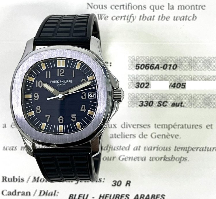 Patek Philippe Aquanaut 5066a-010 Stainless Steel With Blue Dial Watch
