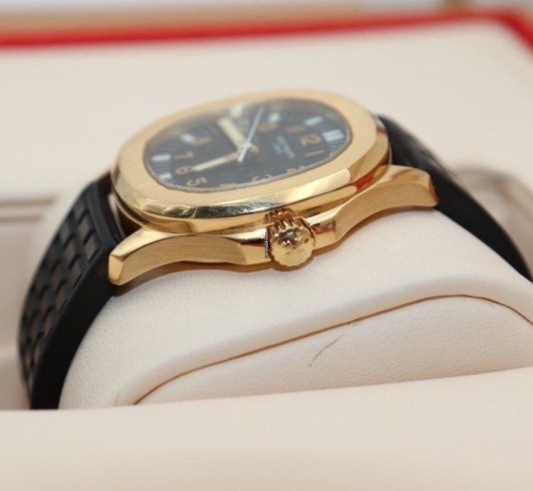 Patek Philippe Aquanaut 5066j
