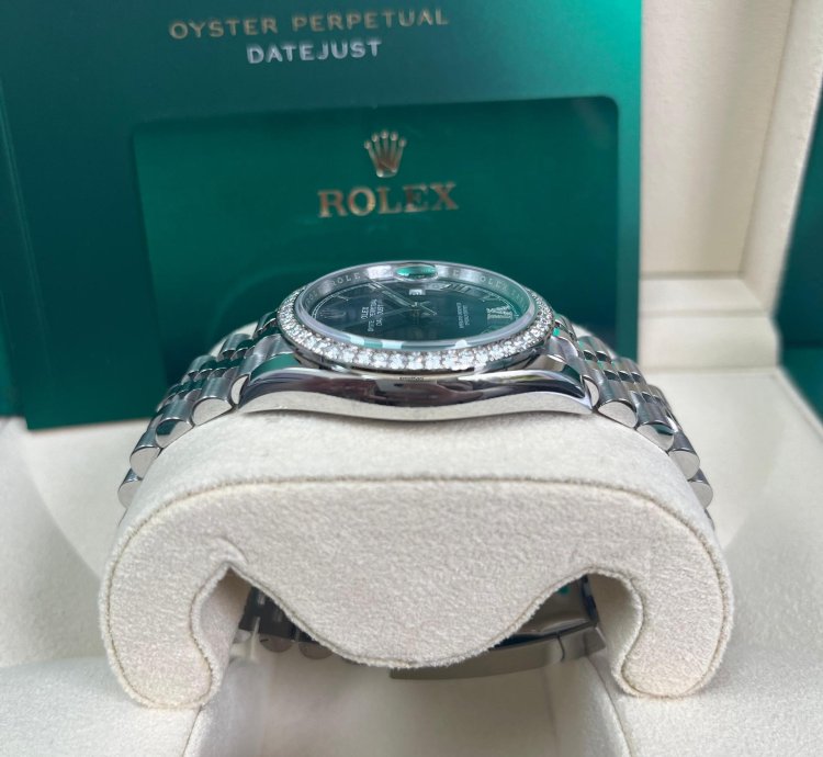 Rolex Datejust 36 36mm Aubergine Purple Roman Dial Jubilee Bracelet Stainless Steel 126284rbr