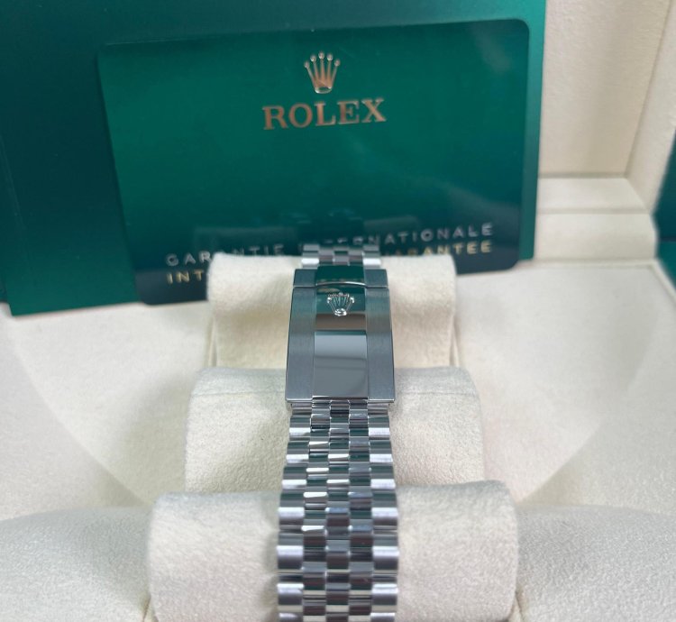 Rolex Datejust 36 36mm Aubergine Purple Roman Dial Jubilee Bracelet Stainless Steel 126284rbr
