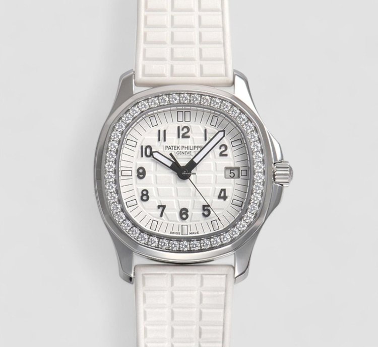 Patek Philippe Aquanaut 5067a Ladies Luce Ss White