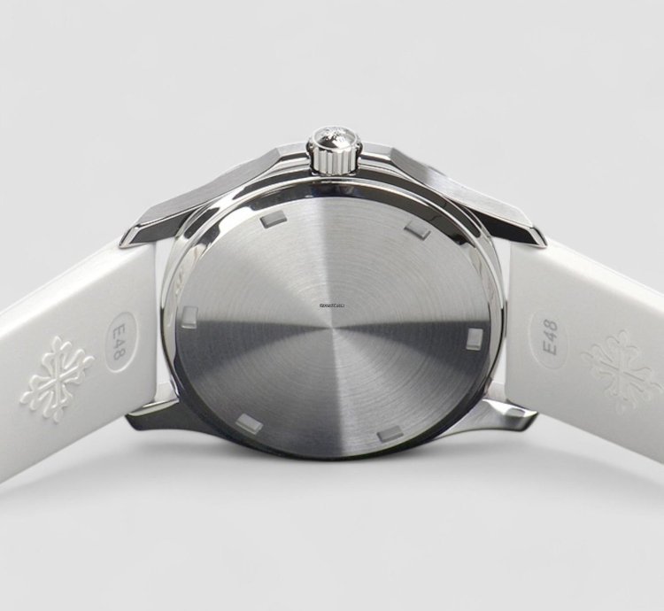 Patek Philippe Aquanaut 5067a Ladies Luce Ss White