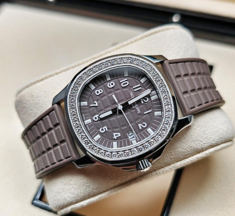 Patek Philippe Aquanaut 5067a-023