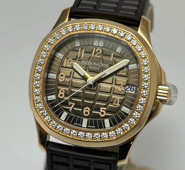 Patek Philippe Aquanaut 5068r Rose Gold Original Factory Diamond Set