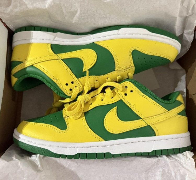Nike Dunk Low Retro Bttys Brazil New Size 8