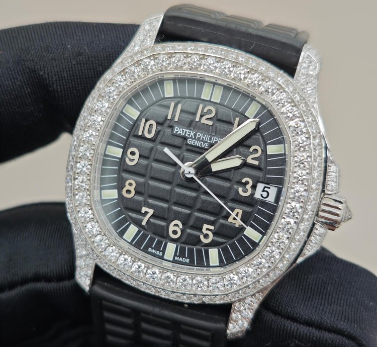 Patek Philippe Aquanaut 5069g-001