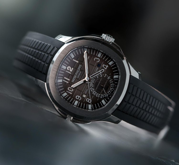 Patek Philippe Aquanaut 5164a Aquanaut Travel Time Steel