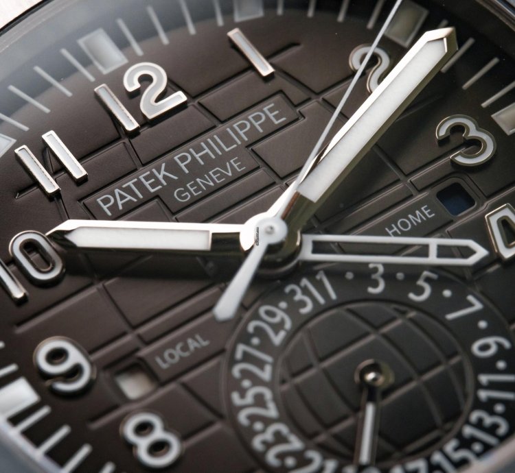 Patek Philippe Aquanaut 5164a Aquanaut Travel Time Steel