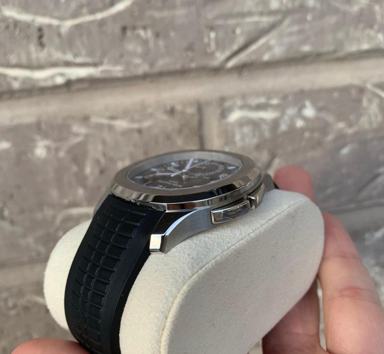 Patek Philippe Aquanaut 5164a-001 Black Aquanaut