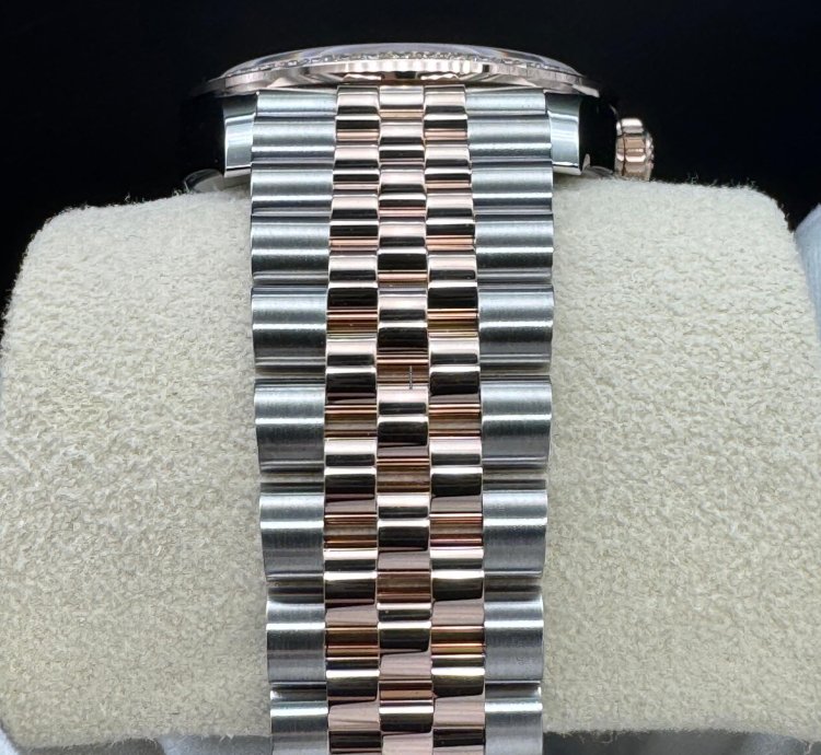 Rolex Datejust 36 Mop Diamond Dial Unworn