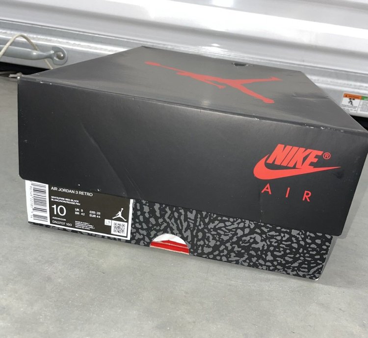 Size 10 - Nike Air Jordan 3 Retro Og Fire Red 2022 Ds New
