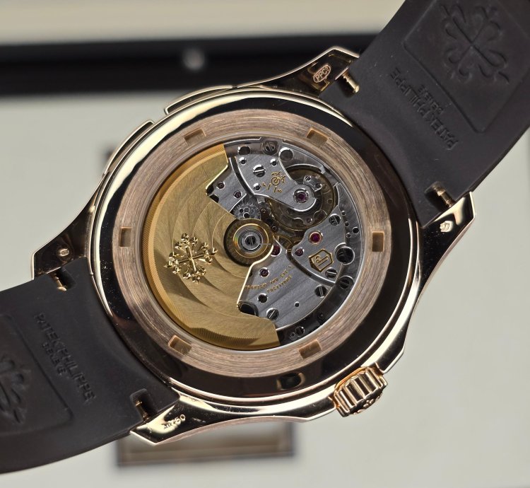 Patek Philippe Aquanaut 5164r Mint 18k Rose Gold