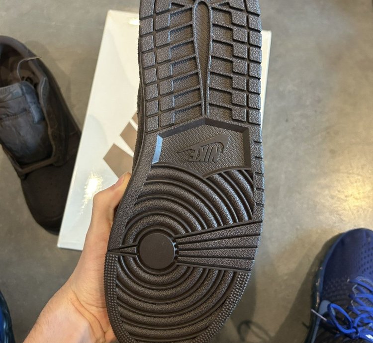 Size 11 Travis Scott Air Jordan 1 Velvet Brown