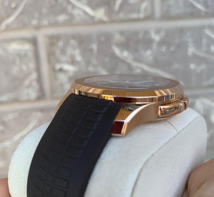Patek Philippe Aquanaut 5164r-001 Rose Gold Aquanaut