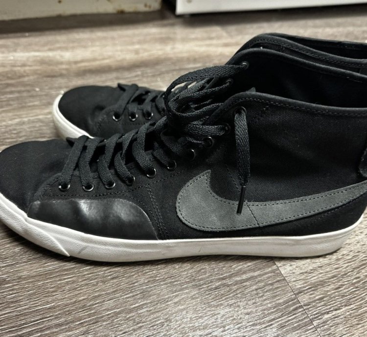 Nike Sb Blzr Court Mid