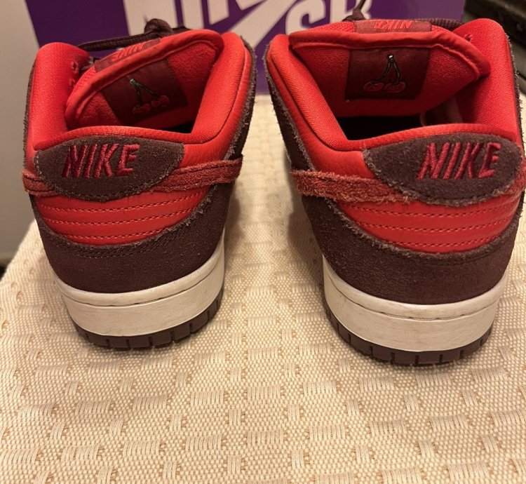 Nike Sb Cherry