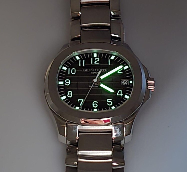 Patek Philippe Aquanaut 5167 1a 40mm Auto Luxury Watch Gorgeous 2010 Papers